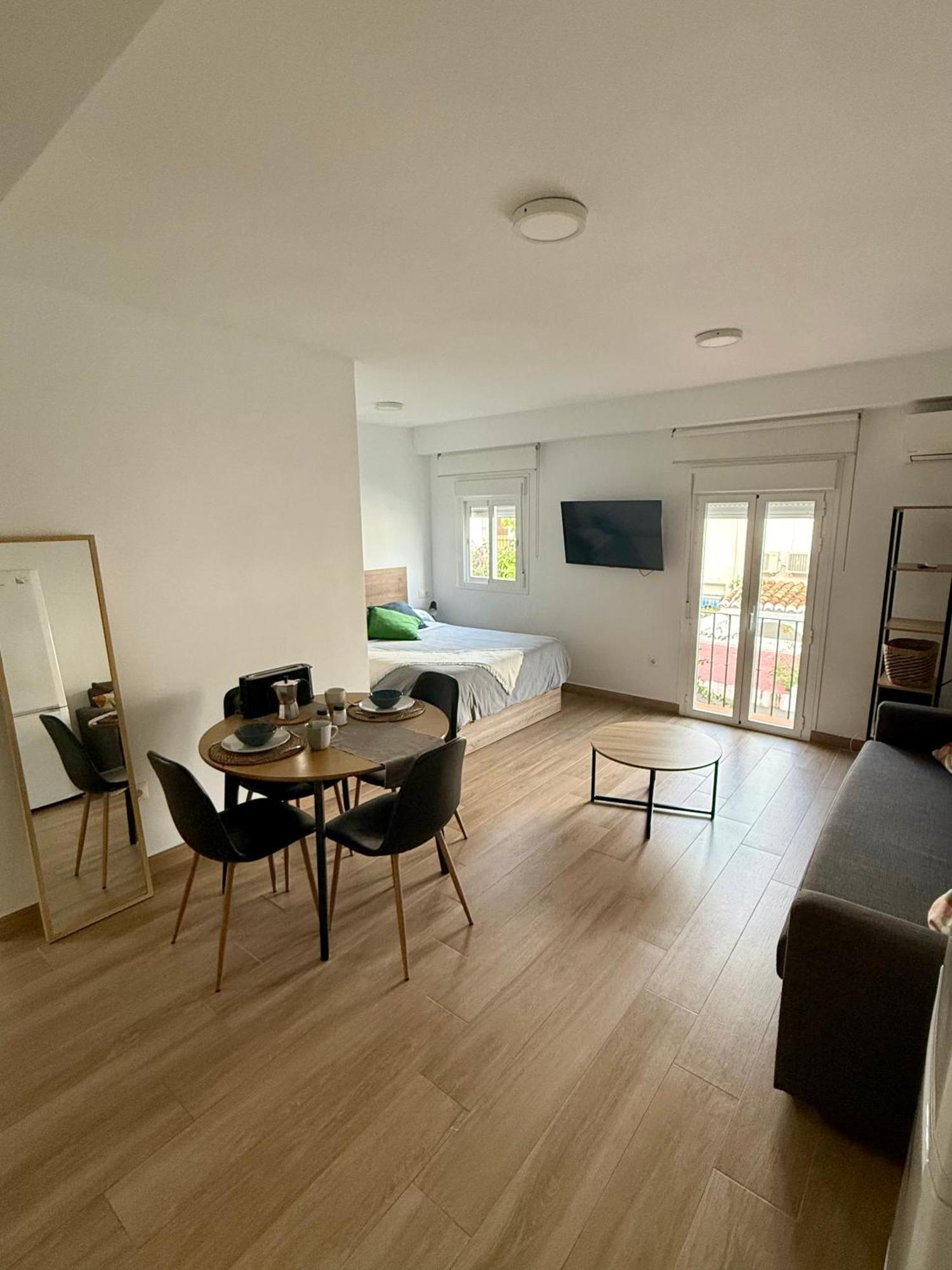 Fuengirola Terrace Apartment ภายนอก รูปภาพ